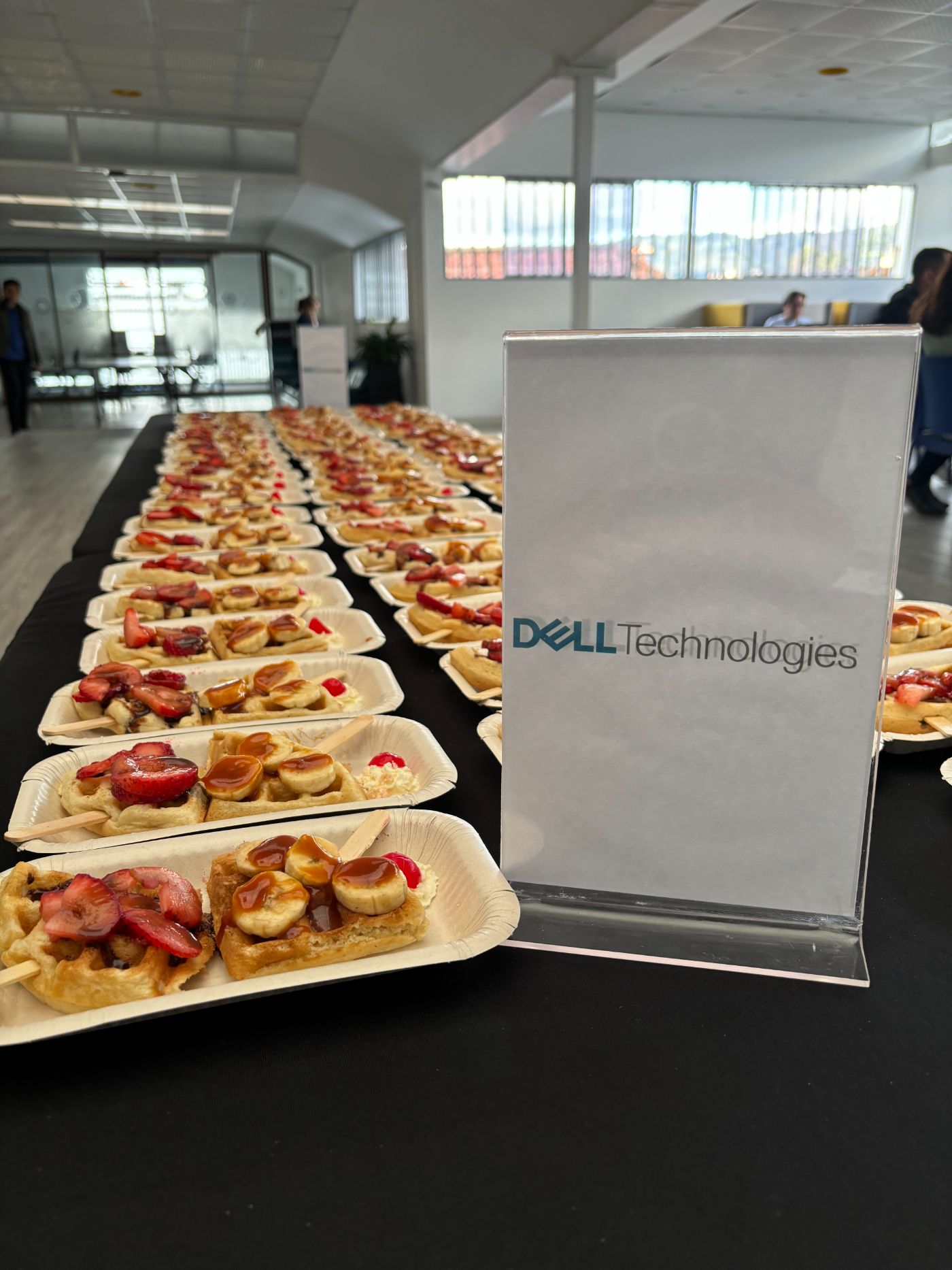 Postres para fuerza comercial Dell Technologies