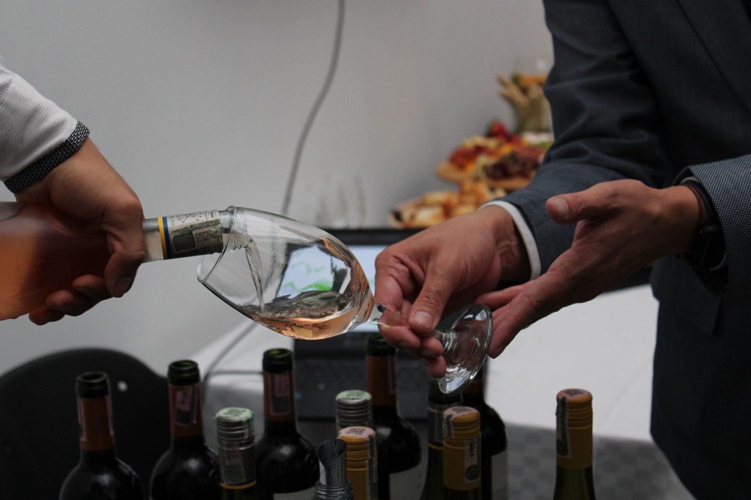 Servicio de cata y coctelería Maseer